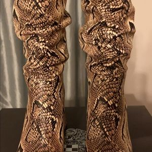 Never worn Vince Camuto fashion forward boots